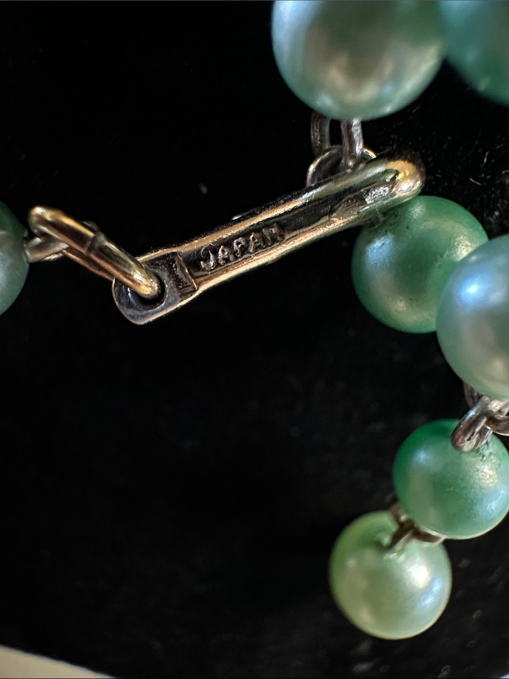 Vintage 1960s Japan 3 Strand Aqua Green Faux Pearl Statement Necklace Choker - Picture 3 of 12
